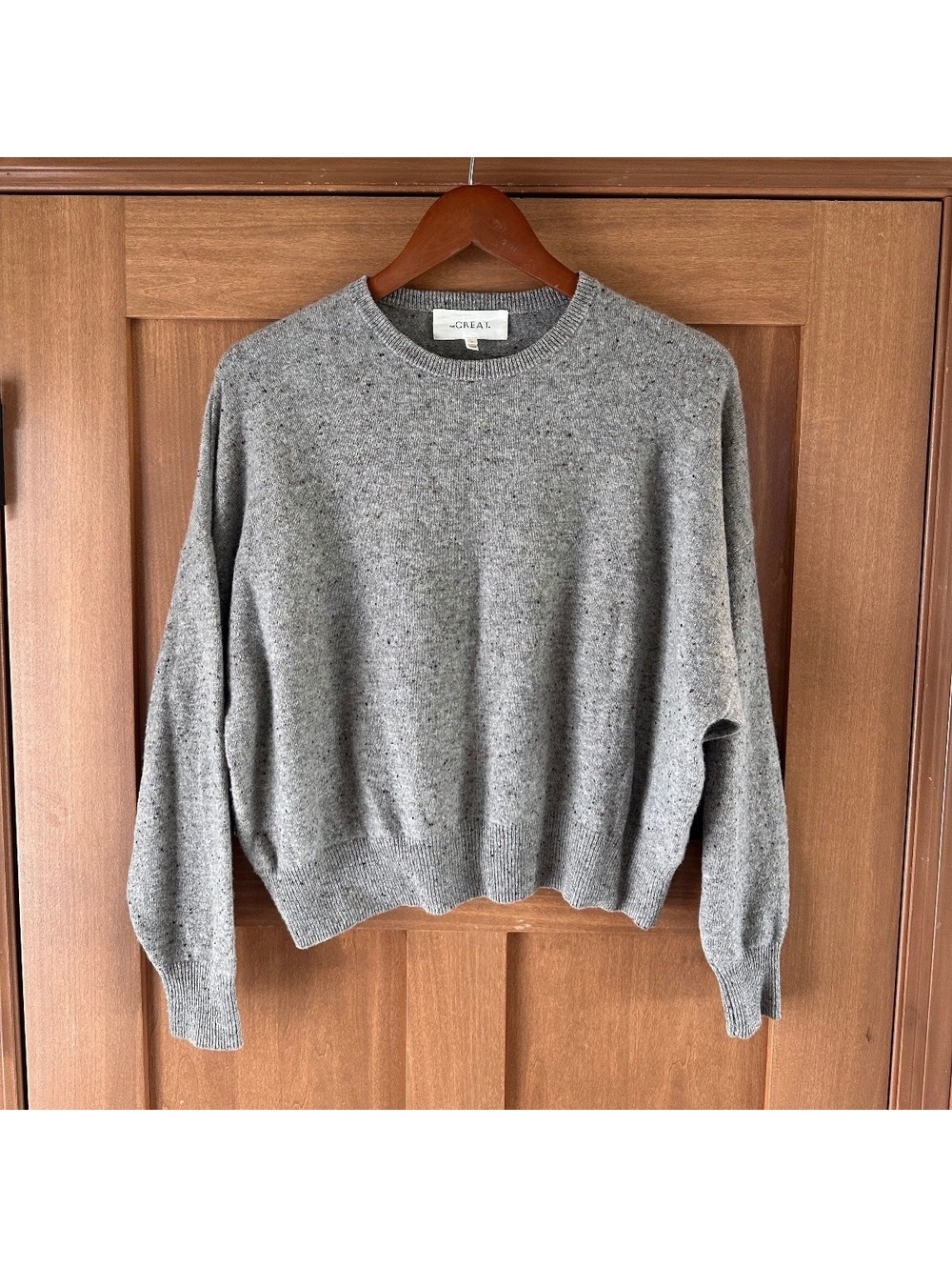 THE GREAT. 100% Cashmere Crewneck Sweater Grey Speck Women’s size 0 XS